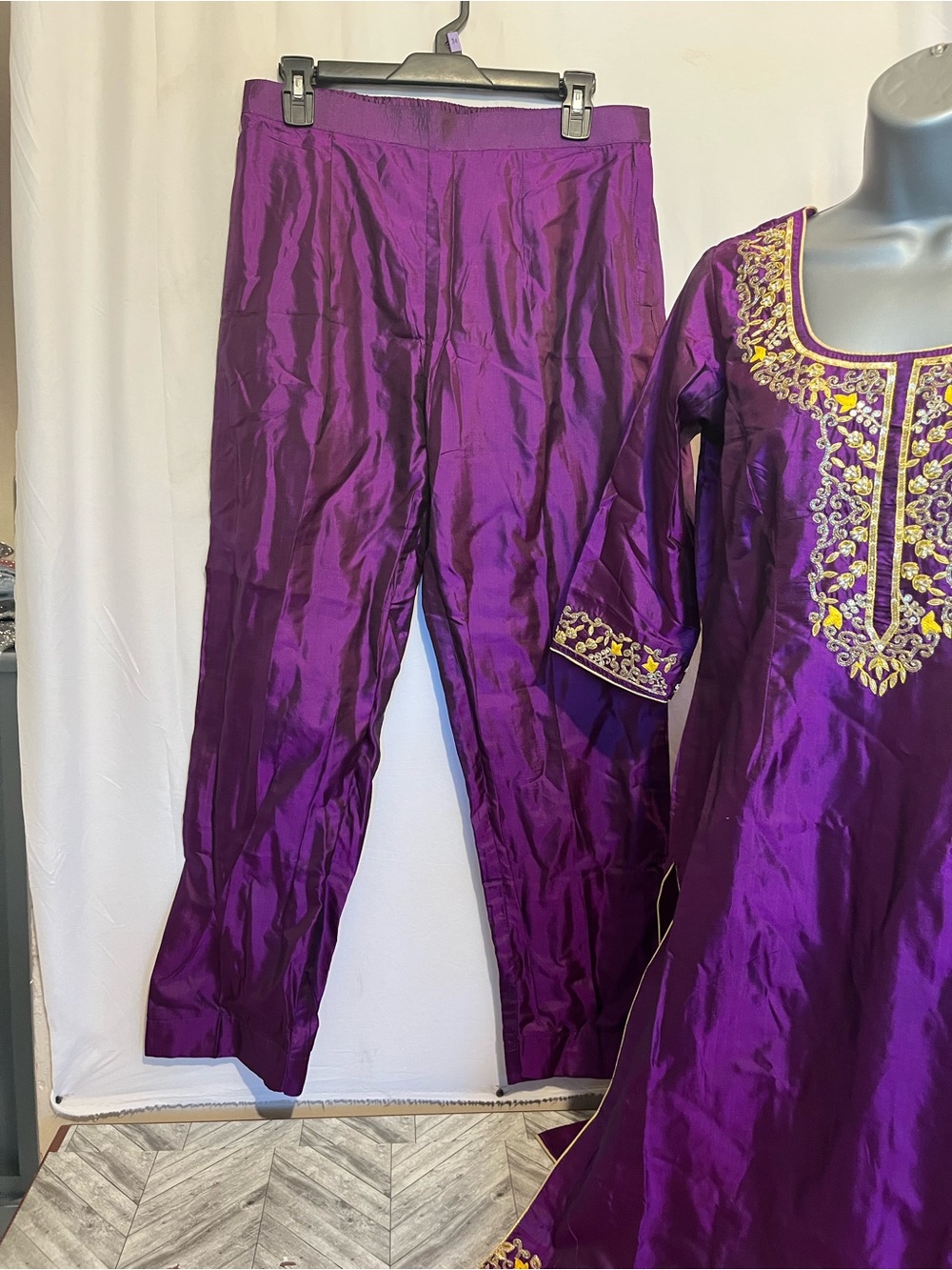 Women's Straight-Leg Pants in Deep Purple with Elastic Waist
